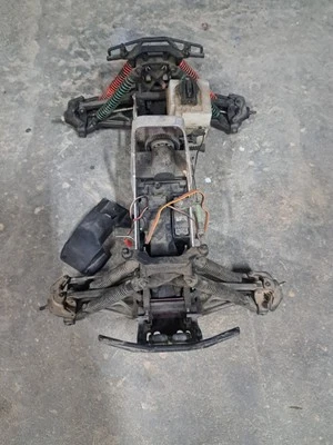 Hpi Savage X 4.6 NITRO 1/8 Scale 4WD  Monster Truck - Image 1 of 4