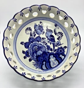 Delft Blue Holland Scalloped Reticulated Heart Lace Rim, Floral Bird Blue, 7.25” - Picture 1 of 6