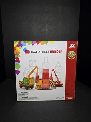 Magna-Tiles Magnetic Builder 32-Piece Set - 21632 New In Box - Image 1 of 4