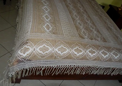 Copriletto matrimoniale realizzato a Filet 230x270 • Vintage - Immagine 1 di 4