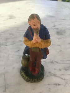 OLD MAN PRAYING PASTA CRIB FIGURINE OLD NATIVITY FIGURINES - Picture 1 of 5