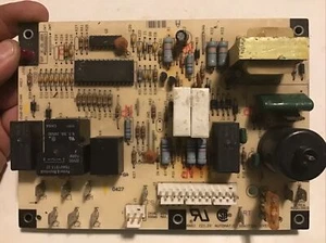 Carrier LH33WP003A Control Circuit Board 1068-11-SA 1068-83-114A. CA-2 - Picture 1 of 2