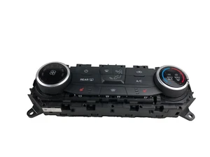 Ford Transit Custom 2023A/C Air Conditioning Control Panel Switch - Picture 1 of 17