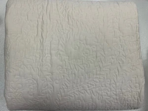 Hotel Collection Classic Toile Medallion King Quilt IVORY New W/defects - Picture 1 of 6