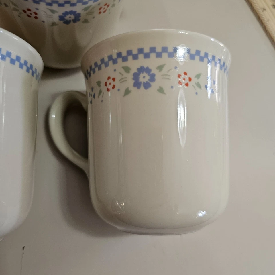2 tazas Corning Needlepoint de 3,25" tazas a cuadros azules bronceado Corelle casa abuela núcleo Foto 1 de 1