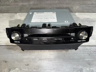 Lexus IS200T IS300 IS350 2017-2019 Gracenote HD radio XM radio unit 86140-53470 - Image 1 of 3
