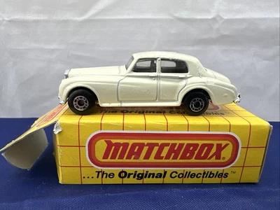 MATCHBOX MB62 ROLLS ROYCE SILVER CLOUD CREAM BODY NOS VINTAGE 1985 - Envío gratuito Foto 1 de 4
