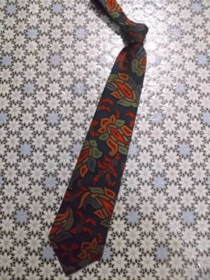 Christian Lacroix Paris Genuine Luxury Necktie Tie Mens ALL SILK Multicolor #46 - Image 1 of 4