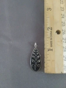 VTG Silver tone Camp Fire Girls Collectible Charm Bracelet Pendant - Picture 1 of 3