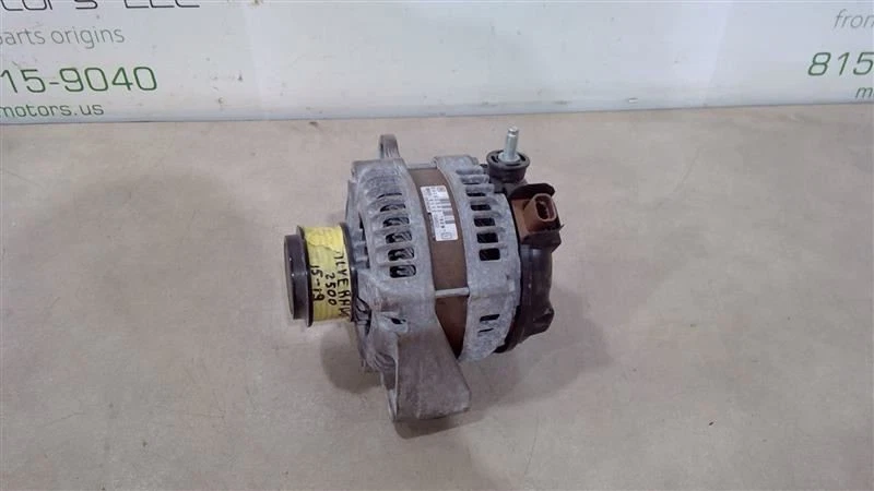 Alternador Chevrolet Tahoe 2019-2020 OEM 84143543  Foto 1 de 4