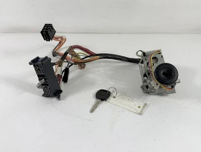 Interruptor de cilindro de encendido Tahoe Suburban GMC Yukon 2000-2002 con llave y arnés Foto 1 de 4
