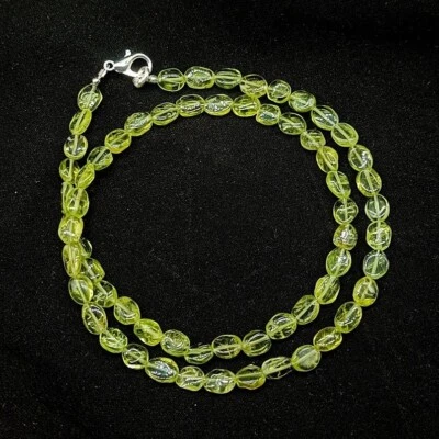 Nature Peridot Smooth Oval Shape Gemstone Beads Handmade Women Necklaces 18'' - Image 1 of 4