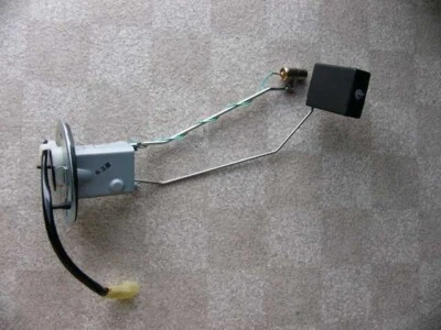 Toyota Genuine 1984-85 Corolla AE86 Analog Fuel Guage Sending Unit 83320-19715 - Image 1 of 3