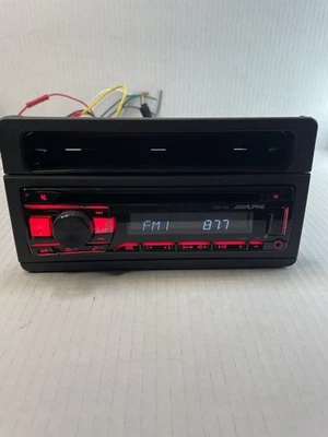 Alpine CDE-170 USB, AUX, CD Receiver Tested Single Din - Image 1 of 4