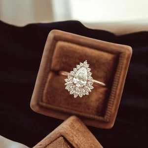 Fede nuziale diamantata coltivata in laboratorio certificata IGI 1,50 ct in... - Foto 1 di 15