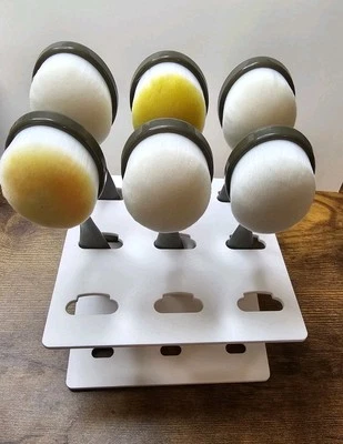 Stampin Up Blending Brushes Set Of 6 Plus Storage Tray Only 2 Used - Image 1 of 4