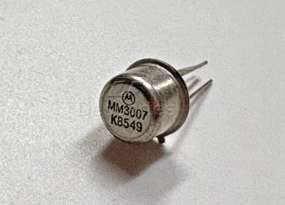 1pcs- MOTOROLA MM3007 2.5A 100V Small Signal Bipolar Transistor "Genuine" - Image 1 of 4