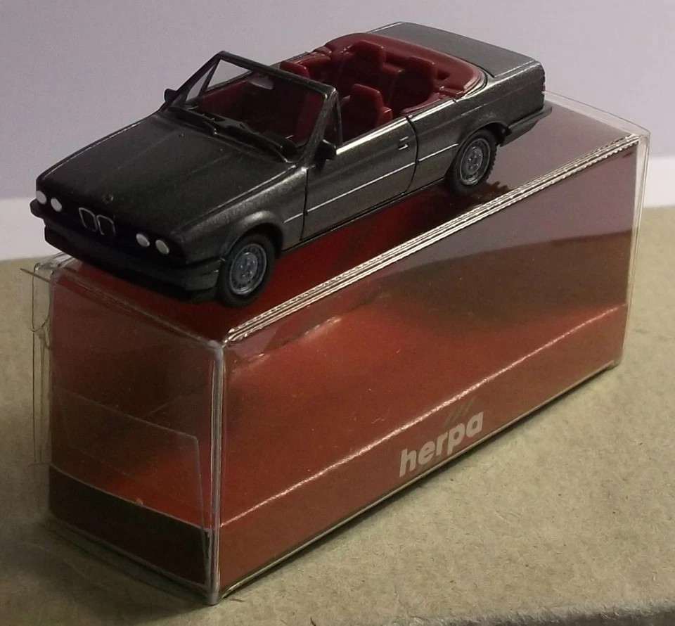 Micro Herpa Ho 1/87 Bmw Cabriolet Grigio Scuro Metallico In Scatola - Immagine 1 di 1