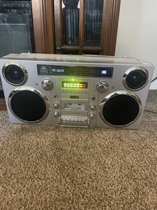 GPO Retro Brooklyn 80's Bluetooth Boombox Stereo - CD, Cass, FM, USB. - Picture 1 of 7
