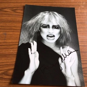 TRACEY ULLMAN SIGNED AUTOGRAPH PHOTOGRAPH TV FILM ACTRESS BLACK DOVES~ 8 X 12” - Picture 1 of 2