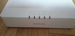 TECHNICOLOR TC4400-AM CÂBLE ULTRA LARGE BANDE MODEM PRISE D'ALIMENTATION HAUTE VITESSE - Photo 1/3