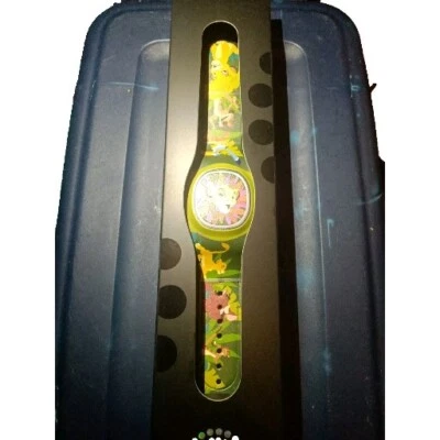 Banda Mágica Parques Disney Plus El Rey León Simba Timón y Pumba VERDE  Foto 1 de 4