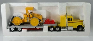 Semirremolque vintage de plataforma plana Zee Toys Freightliner modelo a escala diecast de 11,5 - Imagen 1 de 11
