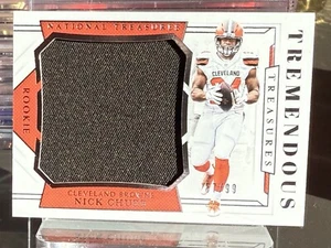 2018 National Treasures - Tremendous Treasures Rookies #TT-12 Nick Chubb /99 RC - Picture 1 of 2