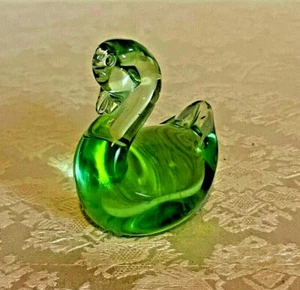 Pisapapeles de vidrio artístico de Murano cisne vidrio verde transparente vintage - Imagen 1 de 4