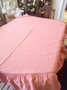 VTG ROUND TABLECLOTH 70" DIAMETER DUSTY ROSE w RUFFLE POLY EASY CARE MADE IN USA - Picture 1 of 5