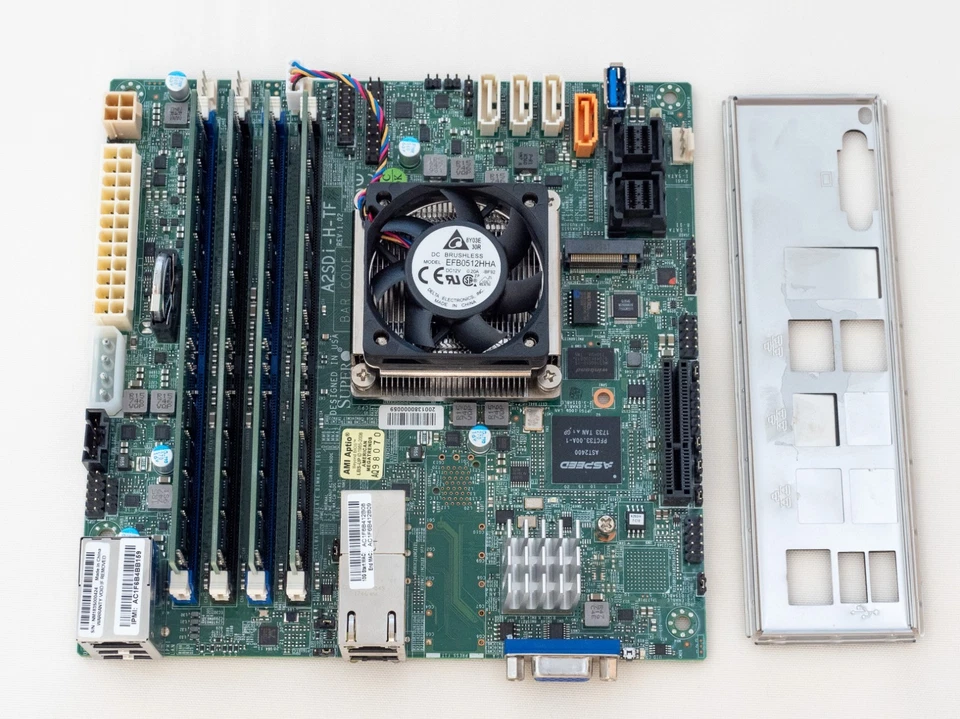 Supermicro A2SDi-H-TF Atom C3758 8核2.2GHz双10GbE + 64GB DDR4 ECC — 第 1/1 张图片