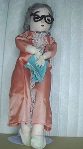 Muñeca vintage de la señora del Seguro Social Stuart Inc. Muñecas 13" - Imagen 1 de 4