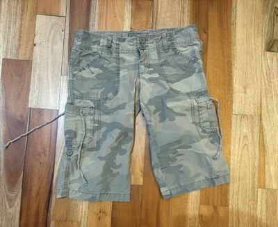 DE COLECCIÓN HOLLISTER MUJER Y2K CAMUFLAJE PANTALONES CORTOS TALLA S LARGO HASTA LA RODILLA PESO LIGERO Foto 1 de 4