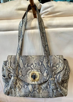B. Makowsky Claudine Large Satchel Snake Imprint Leather Handbag Shoulder Bag 26 - Image 1 of 4