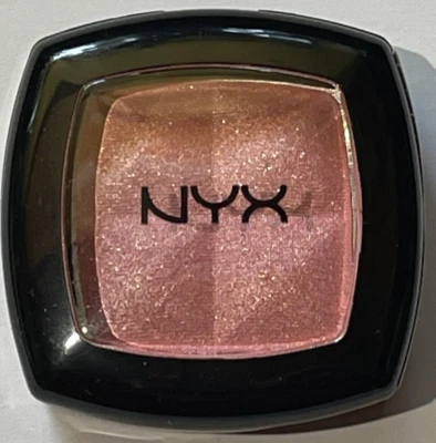 NYX Pressed Powered  EYE SHADOW - Ballerina Dream -  ES153A SPARKLE - Image 1 of 2