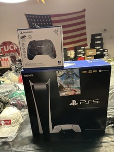 New Sealed PS5 Horizon Bundle & Razer Wolverine V2  Controller. - Free Shipping