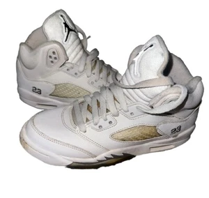 Nike Boys Air Jordan 5 Retro 440888-130 White Basketball Shoes Sneaker Size 4.5Y - Picture 1 of 7