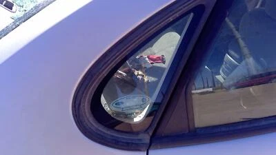 Cuarto trasero derecho de pasajero Ford Taurus 1996-2007 ventana trasera de vidrio OEM Foto 1 de 4