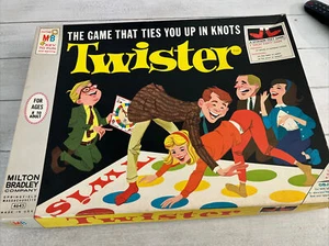 Vintage 1966 Milton Bradley Twister 4645 complete Game VHTF - Picture 1 of 12