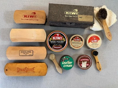 Kit de brillo de zapatos kiwi vintage ~ cepillos ~ pulidores ~ cuero crema ~ tela Foto 1 de 3