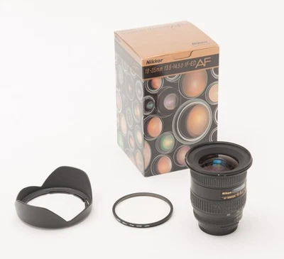 Lente Nikon AF NIKKOR 18-35 MM 1:3,5-4,5 D ED vidrio de dispersión extra baja Foto 1 de 4