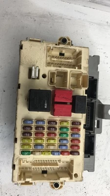 CENTRALINA PORTA FUSIBILI PER LANCIA Thesis 1° Serie diesel 2400 (02>) - Immagine 1 di 4