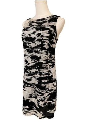 Isaac Mizrahi Dress Sheath Black & Ivory Open Mesh Over Black Lining Size 2 - Image 1 of 4