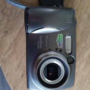 Kodak EasyShare 3.1 MegaPixel DX4530 Digital Camera Not Teated Parts Only - Picture 1 of 6