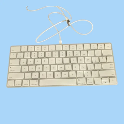 Apple A1644 Bluetooth Magic Keyboard Aluminum w/ Lightning Cable TESTED & WORKS! - Image 1 of 4