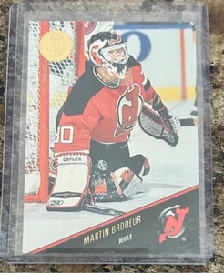 1993-94 Leaf - #345 Martin Brodeur (RC) - Picture 1 of 2