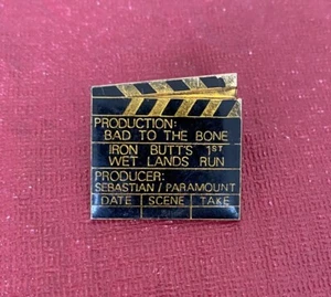 Movie Clapper Board Lapel Pin - Thriller Bad To The Bone - Picture 1 of 2