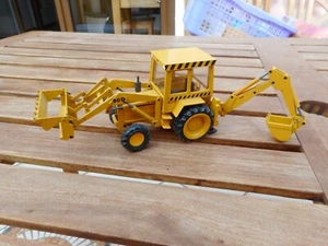 Massey Ferfuson Baggerlader 50 D ELITE, mit Ladeklappschaufel und Heckbagger. - Bild 1 von 6