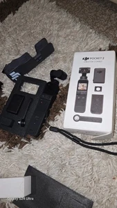 DJI Pocket 2 Creator Combo Action Gimbal Camera Black Great Condition - Picture 1 of 4