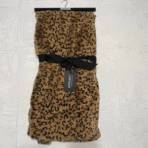 Artisan 34 Luxury Faux Fur Cheetah/Leopard Print Throw Blanket 50”x60” NWT Soft - Picture 1 of 5